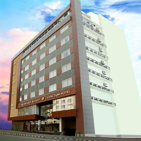I V Sanctum Hotel Bangalore Exterior foto